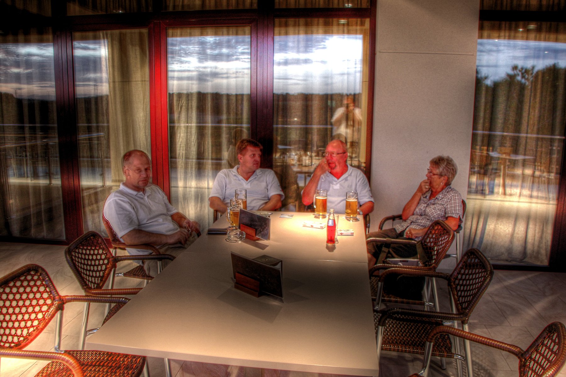 IMG_8567_5_6_tonemapped.jpg